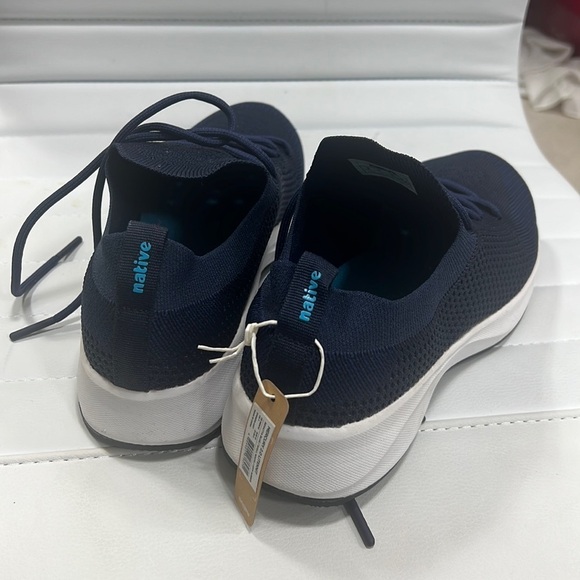 Men’s size 8 native shoes new with tag - Picture 3 of 5